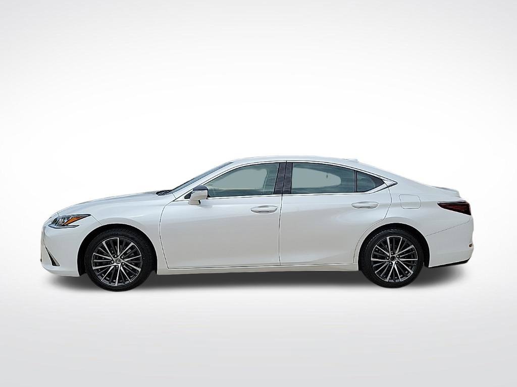 Used 2024 Lexus ES 350 w/ Premium Package FWD image 2