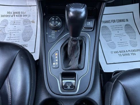 Used 2021 Jeep Cherokee Trailhawk w/ Sun, Sound & Nav Group image 18