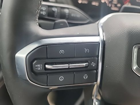 Used 2025 GMC Yukon Elevation AWD/4WD image 27