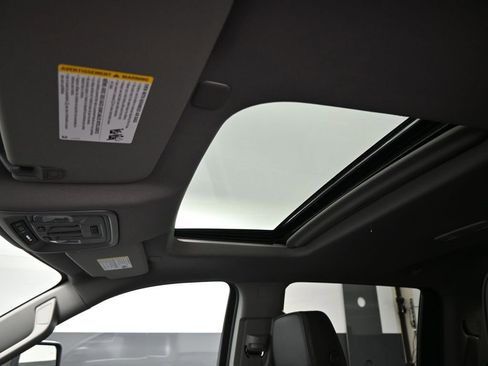 New 2026 GMC Sierra 3500 Denali w/ Denali Reserve Package image 18