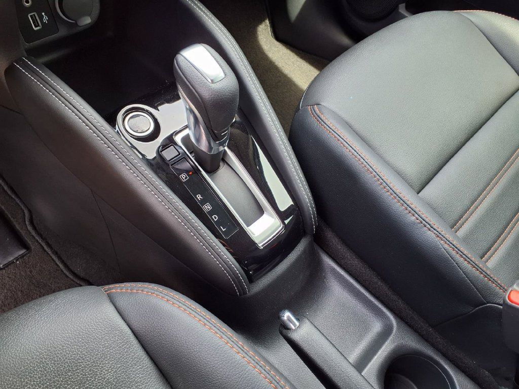 Used 2020 Nissan Kicks SR w/ SR Premium Package FWD image 24