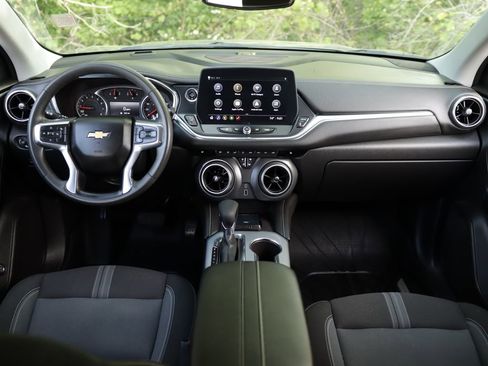 Used 2024 Chevrolet Blazer LT w/ Convenience Package FWD image 21