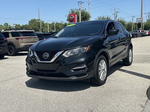 Certified 2021 Nissan Rogue Sport S FWD image 3