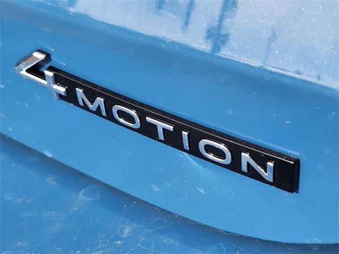 New 2026 Volkswagen Tiguan SE image 11