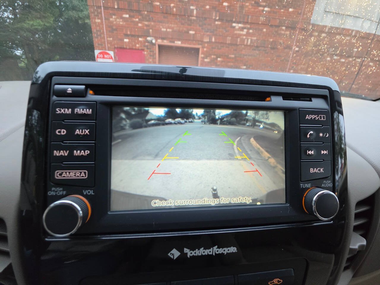 Used 2015 Nissan Titan SV RWD image 16
