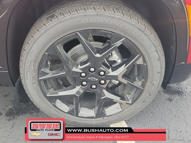 New 2026 Chevrolet Traverse RS w/ LPO, Floor Liner Package FWD image 6