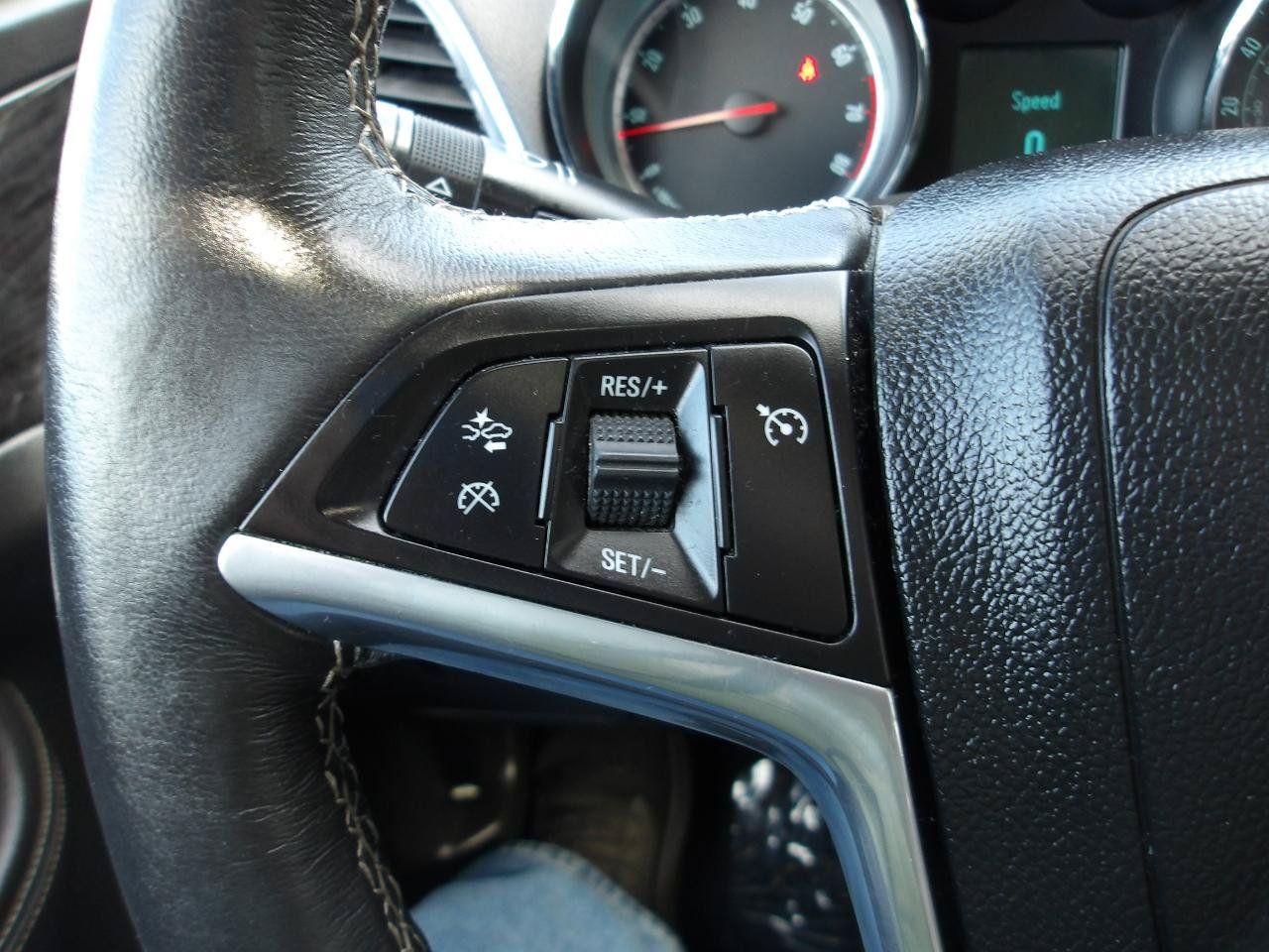 Used 2013 Buick Encore Premium AWD/4WD image 16