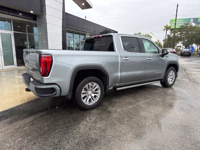 Used 2023 GMC Sierra 1500 Denali w/ Technology Package AWD/4WD image 8