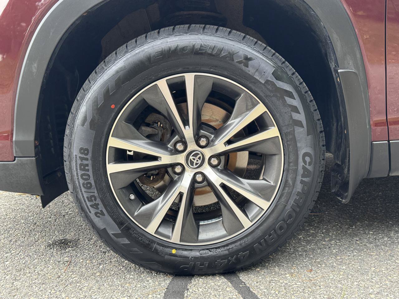 Used 2019 Toyota Highlander LE AWD/4WD image 23