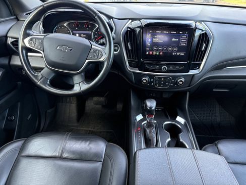 Used 2022 Chevrolet Traverse RS AWD/4WD image 10