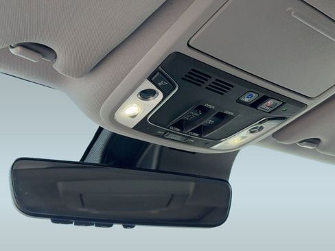 Used 2020 Honda Pilot Elite image 18