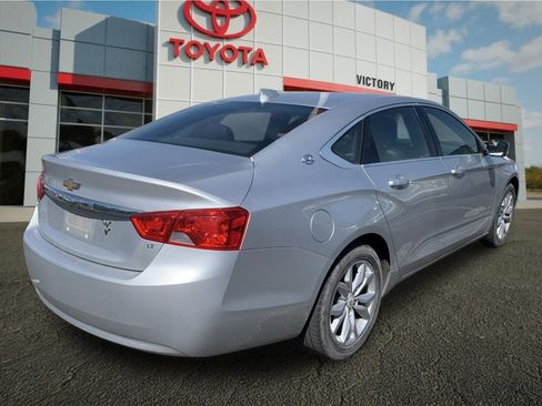Used 2017 Chevrolet Impala LT FWD image 3