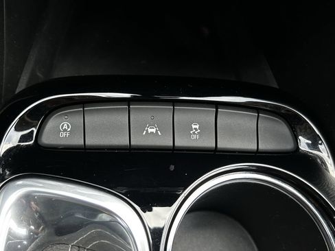 Used 2023 Buick Encore GX Essence w/ Experience Buick Package FWD image 22