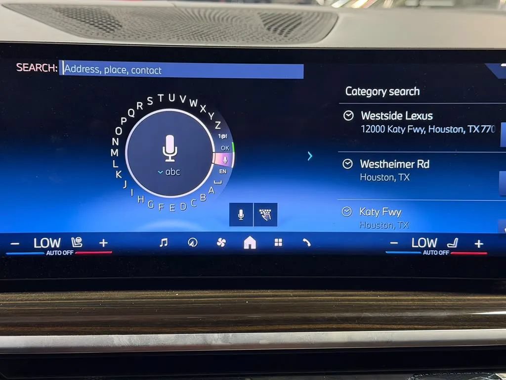 Used 2025 BMW X7 xDrive40i AWD/4WD image 48