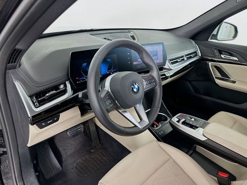 Used 2024 BMW X1 xDrive28i w/ Convenience Package image 9