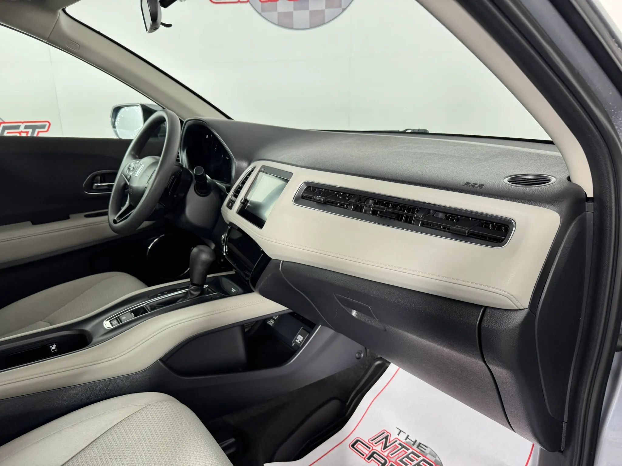 Used 2022 Honda HR-V EX image 12
