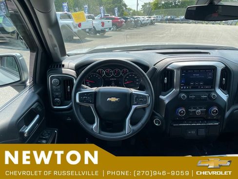 Used 2021 Chevrolet Silverado 1500 LT AWD/4WD image 20