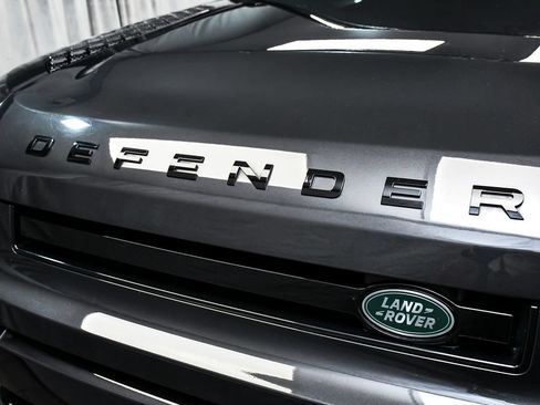 Used 2023 Land Rover Defender 90 X-Dynamic SE AWD/4WD image 89