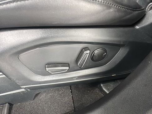 Used 2023 Ford Explorer XLT w/ Equipment Group 202A image 11