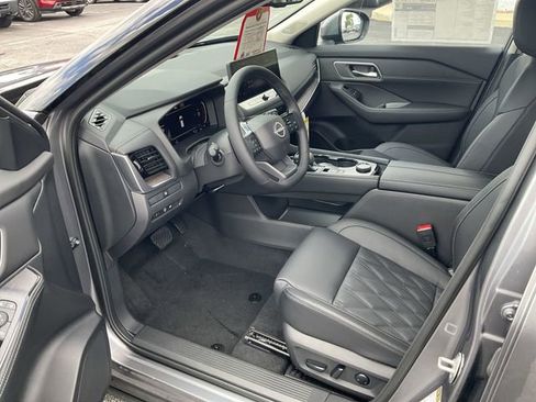 New 2026 Nissan Rogue Platinum AWD/4WD image 9