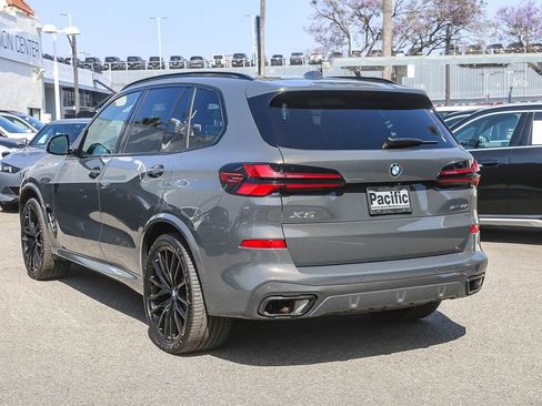 Used 2026 BMW X5 sDrive40i w/ M Sport Package RWD image 4