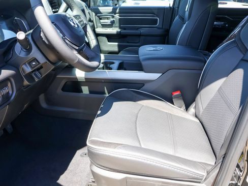 New 2026 RAM 3500 Laramie AWD/4WD image 4