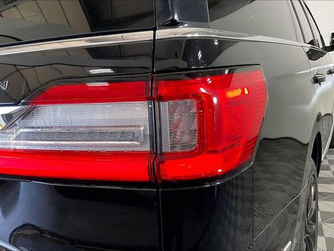 Used 2020 Lincoln Navigator Black Label AWD/4WD image 38