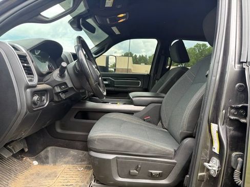 Used 2022 RAM 2500 Big Horn w/ Level C Equiment Group AWD/4WD image 15