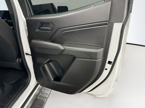 Used 2025 Chevrolet Colorado Trail Boss AWD/4WD image 31