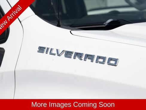 Used 2022 Chevrolet Silverado 1500 Custom w/ Safety Confidence Package RWD image 8