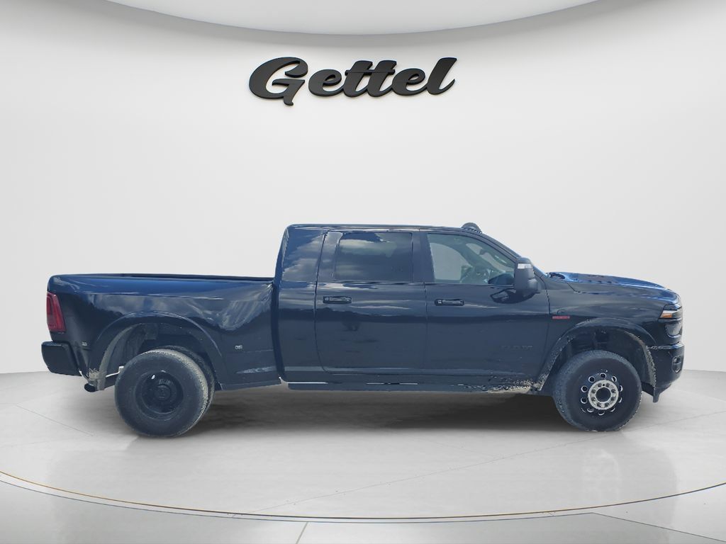 Used 2025 RAM 3500 Limited AWD/4WD image 4