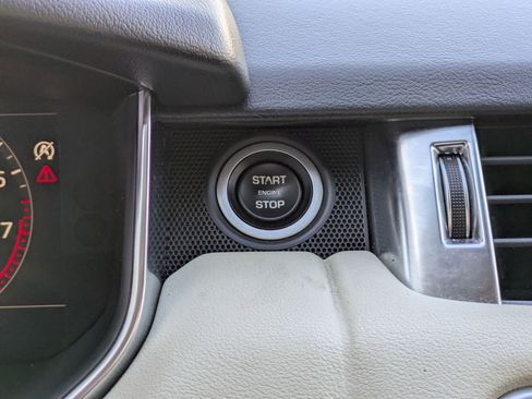 Used 2022 Land Rover Range Rover Sport HSE Silver Edition image 19