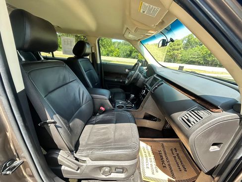 Used 2019 Ford Flex Limited FWD image 18