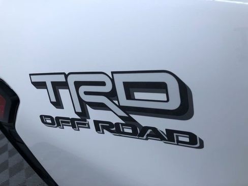 Used 2024 Toyota Tacoma TRD Off-Road image 10