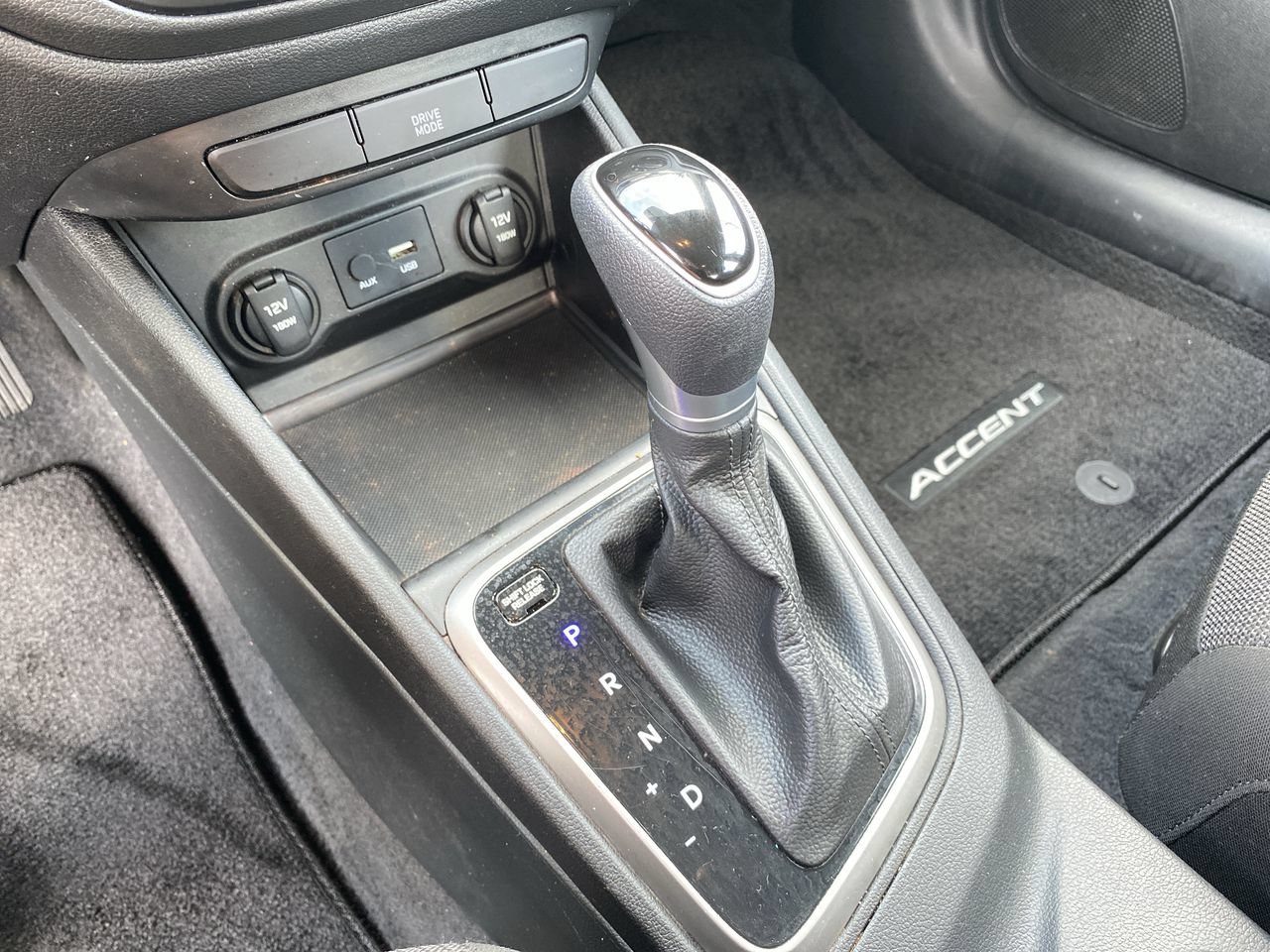 Used 2019 Hyundai Accent SE FWD image 28