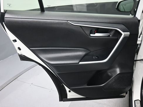Used 2023 Toyota RAV4 XLE image 27