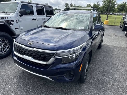 Used 2021 Kia Seltos EX AWD/4WD image 15