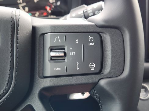 New 2025 Land Rover Defender 110 V8 image 30