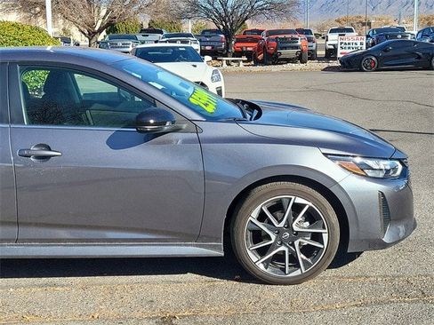 Used 2025 Nissan Sentra SR image 2