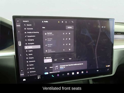 Used 2022 Tesla Model S Base image 17