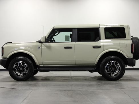 New 2026 Ford Bronco Outer Banks AWD/4WD image 7