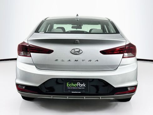 Used 2019 Hyundai Elantra SEL FWD image 7