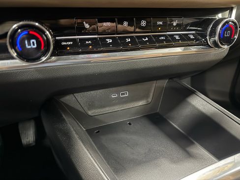 Certified 2025 Chevrolet Equinox ACTIV w/ Safety and Technology Package image 35