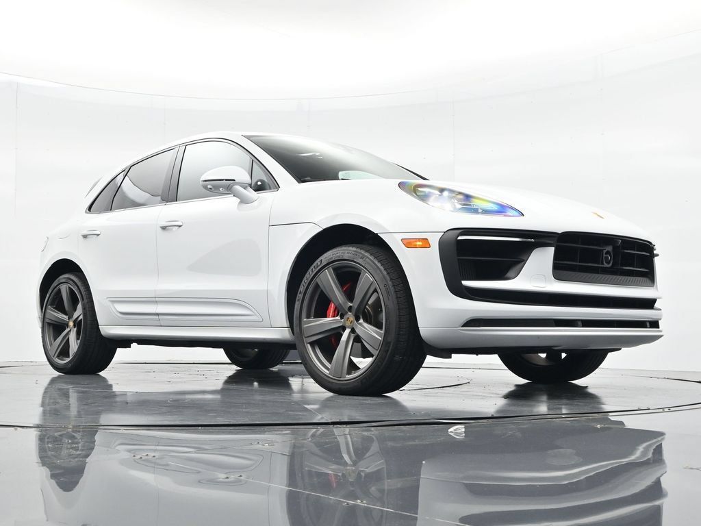 Certified 2026 Porsche Macan S AWD/4WD image 21
