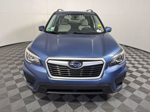 Used 2019 Subaru Forester Premium AWD/4WD image 9