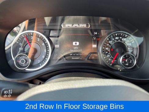 Used 2022 RAM 1500 Big Horn AWD/4WD image 36