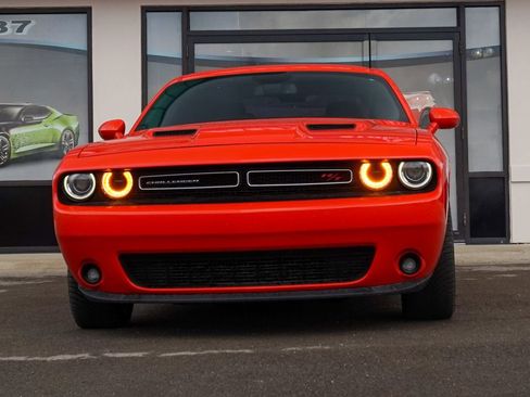 Used 2017 Dodge Challenger R/T w/ Sound Group image 7