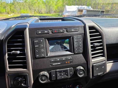 Used 2022 Ford F250 XL w/ Power Equipment Group AWD/4WD image 34