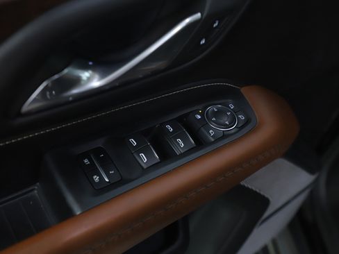 Used 2023 GMC Yukon Denali Ultimate image 24