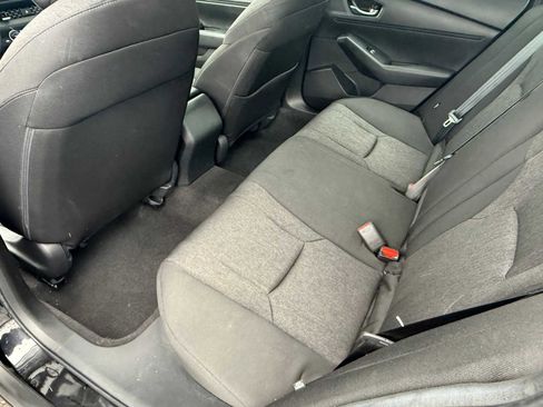 Used 2023 Honda Accord EX image 17